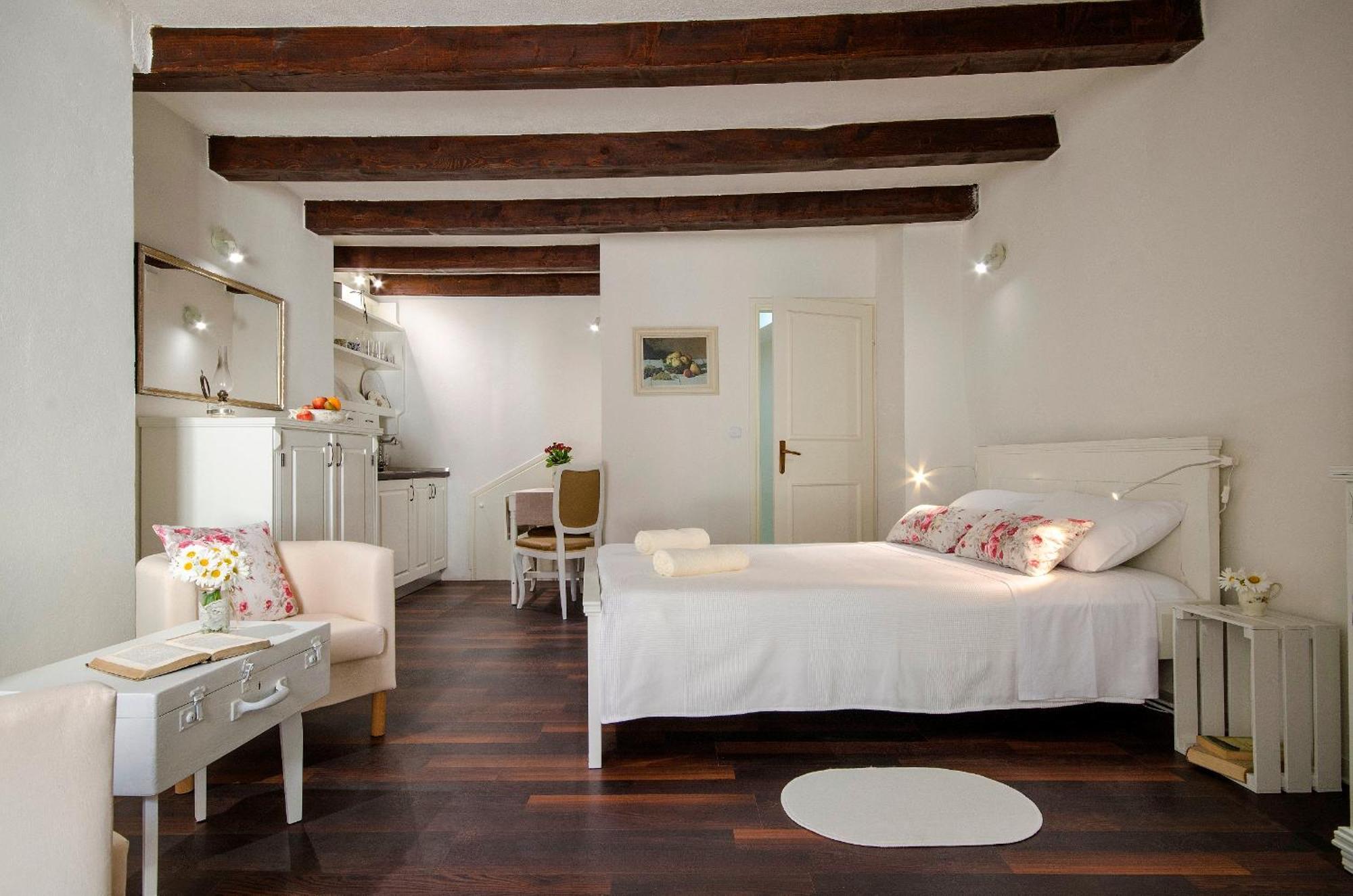 Cozy Studio Una Rovinj Eksteriør bilde